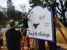 Scout Restores Welcome Sign Destroyed in Wildfire for Eagle Project